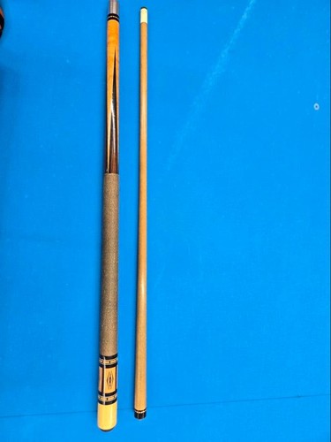 Wooden billiard cue with - wooden,